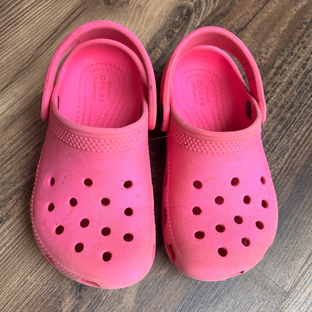 CROCS Kids Pink Classic Clog C9